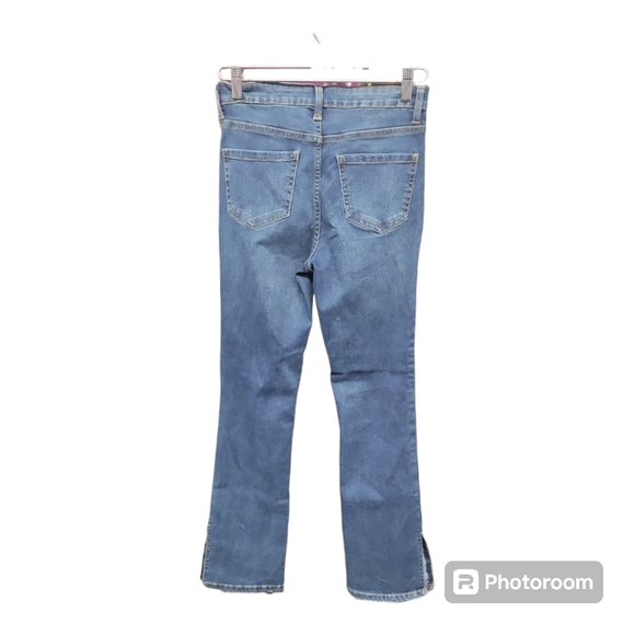 Time and Tru Womens High Rise Flare Jeans Size 2 Blue Med Wash Denim with Slits - Picture 4 of 9